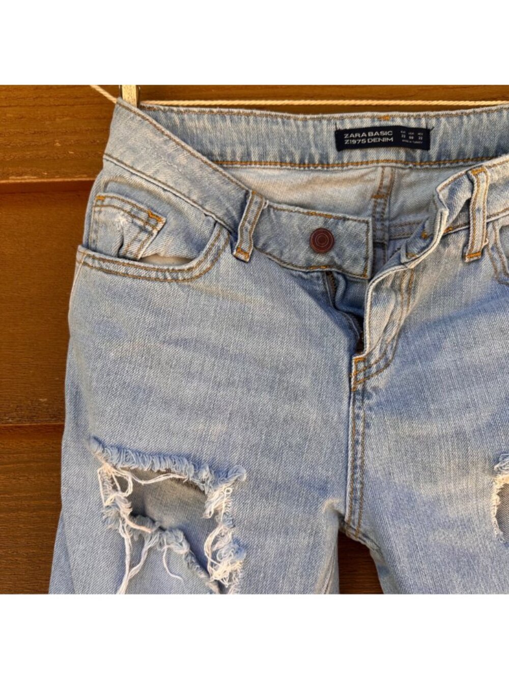 Zara Basic Z1975 Distressed Skinny Light Wash Jeans With Frayed Hem Size 00 Wome - Picture 6 of 11